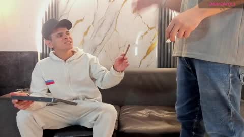 friends online show from April 2, 4:10 am