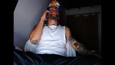 Snapshot of stivenunivers996 chatting on February 5, 4:27 am stiven online show from February 5, 4:27 am