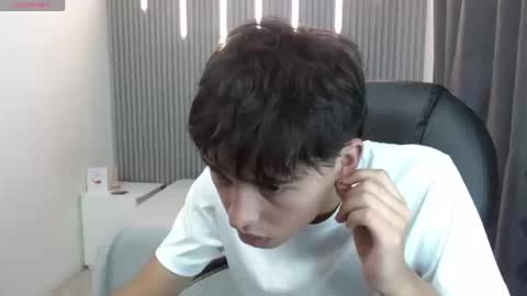 Stiwen online show from March 10, 8:04 pm