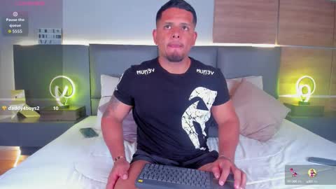 Snapshot of stone_lee_ chatting on September 10, 8:57 am Stone Lee  online show from September 10, 8:57 am