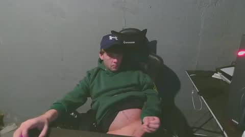 Snapshot of stonedpanda77 chatting on January 24, 4:48 am stonedpanda77 online show from January 24, 4:48 am