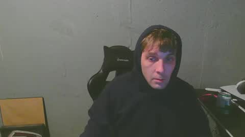 Snapshot of stonedpanda77 chatting on December 9, 4:12 am stonedpanda77 online show from December 9, 4:12 am