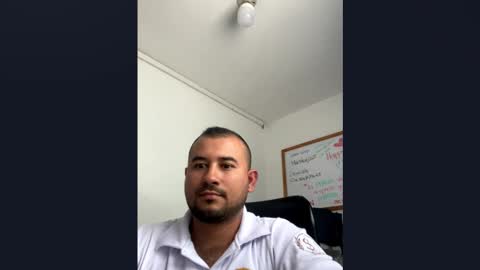 Snapshot of stopcam21 chatting on October 3, 6:13 pm Edwinh94 online show from October 3, 6:13 pm