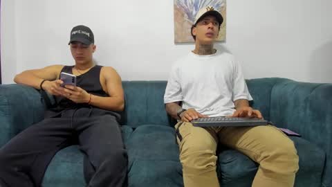 straight__friends online show from September 15, 2:40 pm