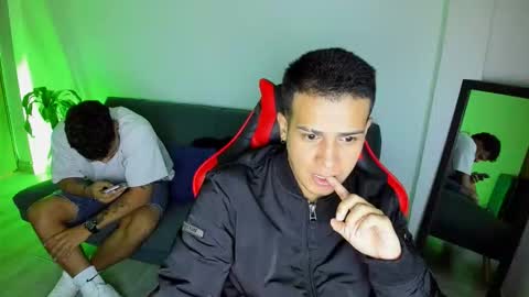 straight_boys_hornys online show from March 4, 7:48 am