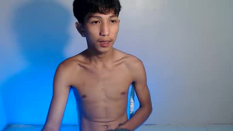 straight_boyx online show from June 4, 10:32 am