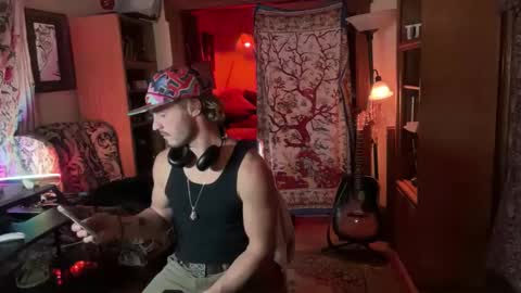 Cowboy Zuhly online show from December 14, 3:35 am