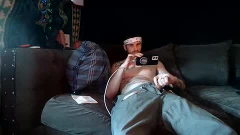 straitpipermann22 online show from February 9, 9:08 pm