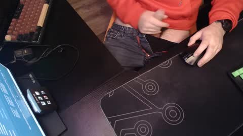 Snapshot of stud69861714 chatting on December 11, 7:10 am stud69861714 online show from December 11, 7:10 am