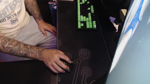 Snapshot of stud69861714 chatting on September 19, 7:09 am stud69861714 online show from September 19, 7:09 am