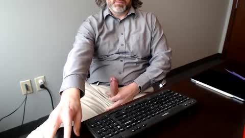 studbro41 online show from March 3, 6:40 pm