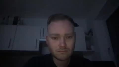 Snapshot of sub_austr chatting on March 4, 10:16 pm sub_austr online show from March 4, 10:16 pm