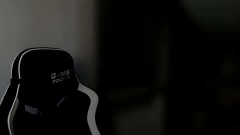 Snapshot of sub_austr chatting on October 4, 1:21 am sub_austr online show from October 4, 1:21 am