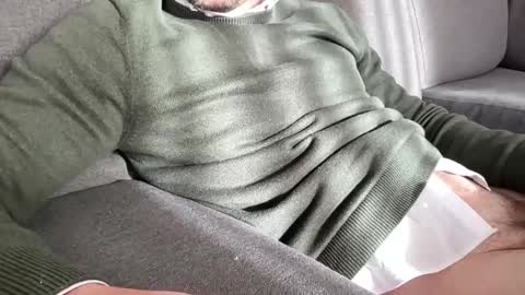 Snapshot of subalex1 chatting on December 20, 10:49 am alex online show from December 20, 10:49 am