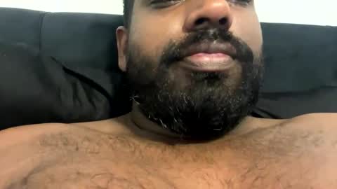 Snapshot of suggnight chatting on October 27, 1:24 pm Let me be your knight that saves you online show from October 27, 1:24 pm