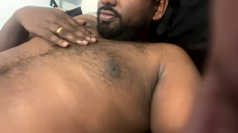 Snapshot of suggnight chatting on September 26, 3:32 pm Let me be your knight that saves you online show from September 26, 3:32 pm