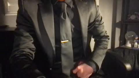 suitfetishez online show from April 2, 3:04 am