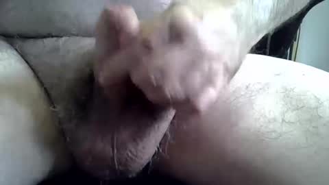 Snapshot of sull670775 chatting on March 3, 3:28 am sull670775 online show from March 3, 3:28 am