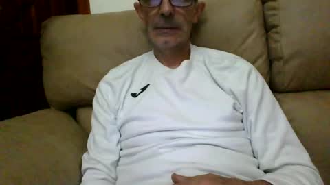 sumis online show from June 14, 4:53 pm