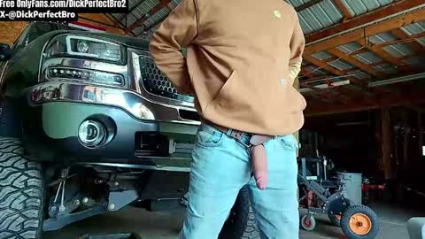 sunny valentine online show from March 24, 2:55 pm