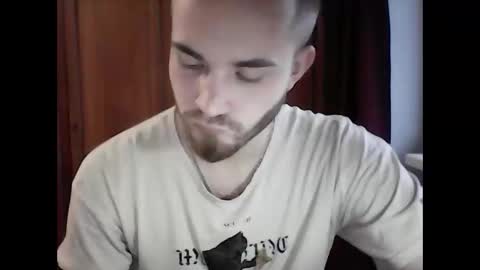 Snapshot of supermanqsky chatting on December 8, 12:30 pm SupermanQSky online show from December 8, 12:30 pm