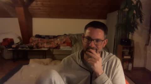 supersquirrel81 online show from January 11, 5:33 am