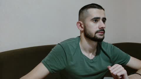 BredEmiliya online show from December 4, 8:07 pm