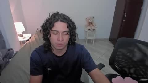 Lian online show from March 27, 8:18 am