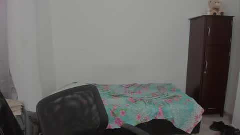 Lian online show from May 9, 2:56 am
