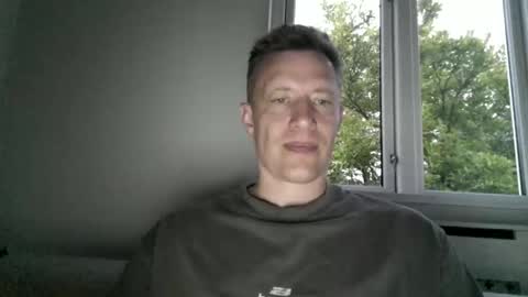 sweetsinner83 online show from May 26, 8:16 pm