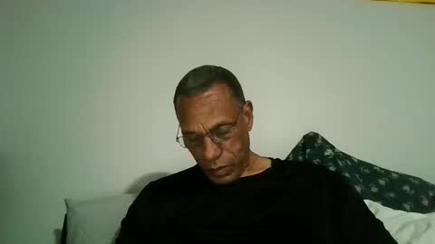 swimmerbod2495 online show from May 28, 1:58 am