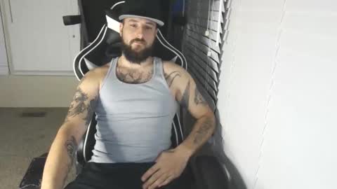 swoozy_ online show from November 5, 2:13 am