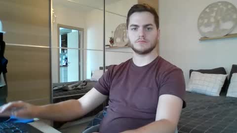 syl092 online show from January 11, 10:29 am