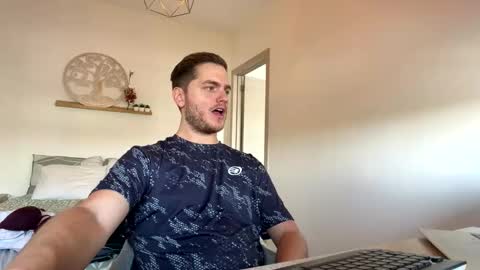 syl092 online show from April 11, 11:03 am