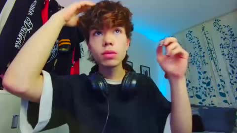 Snapshot of t0n3r chatting on September 15, 1:08 am TONER online show from September 15, 1:08 am