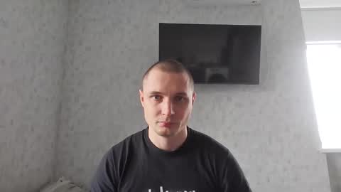 Den online show from March 27, 8:07 am