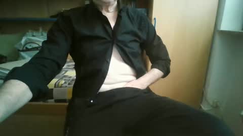 Snapshot of t5519t chatting on September 28, 1:20 pm t5519t online show from September 28, 1:20 pm