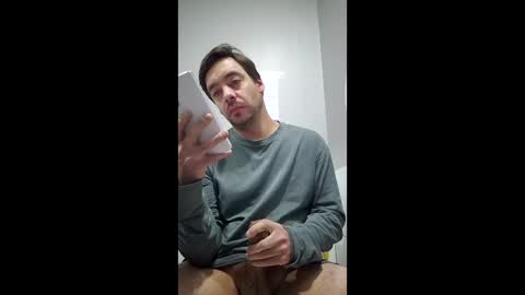 t_fuenzalida online show from May 29, 7:57 pm