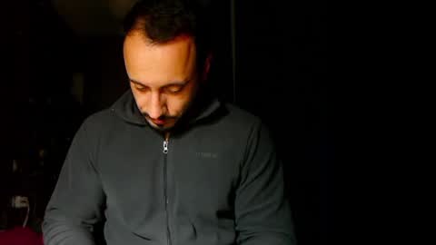 Huracane online show from February 19, 7:59 pm