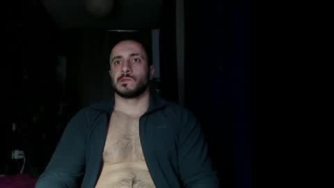 Huracane online show from February 8, 7:27 pm