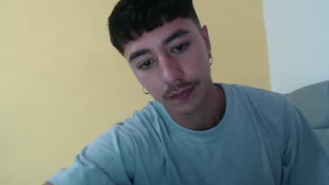 Snapshot of talhi_ chatting on October 24, 4:52 pm talhi_ online show from October 24, 4:52 pm