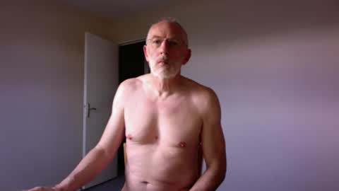 Jack Pierrot online show from May 25, 6:58 pm