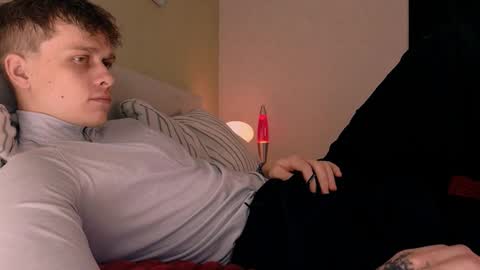 Snapshot of talkinghead7 chatting on October 15, 8:27 pm Colin online show from October 15, 8:27 pm