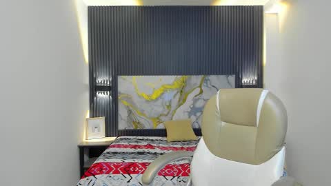 TAYLER online show from December 21, 4:20 am