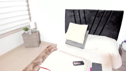 Snapshot of taylormaccurdy_ chatting on October 24, 6:09 pm taylormaccurdy_ online show from October 24, 6:09 pm