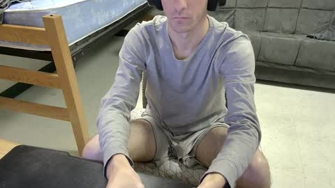 Tbone online show from December 7, 3:19 pm