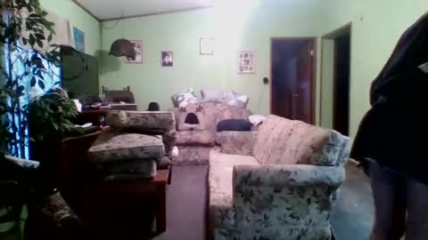 Snapshot of teak4u chatting on December 17, 9:27 pm Teak online show from December 17, 9:27 pm