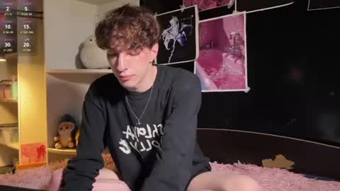 Yan     online show from June 14, 5:59 pm