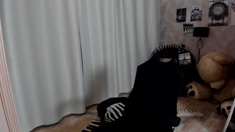 Teddy online show from January 15, 1:34 am