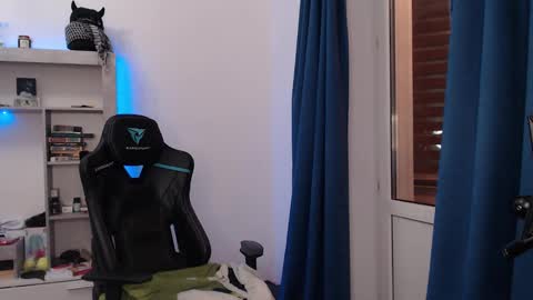 Teddy online show from December 30, 4:31 am